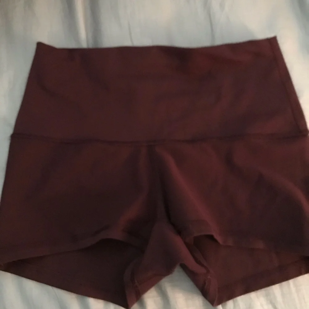 Maroon lululemon reversible yoga shorts - Picture 2 of 5